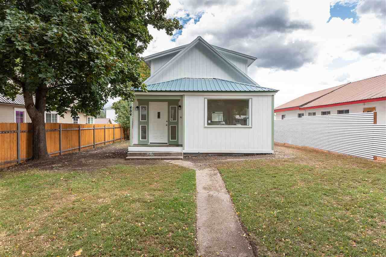 404 Washington Ave - Photo 1
