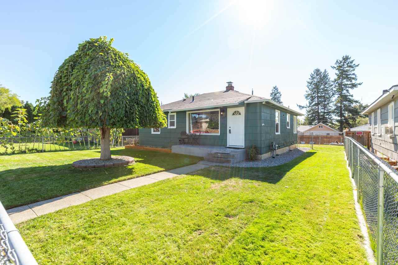 1608 Bridgeport Ave - Photo 1