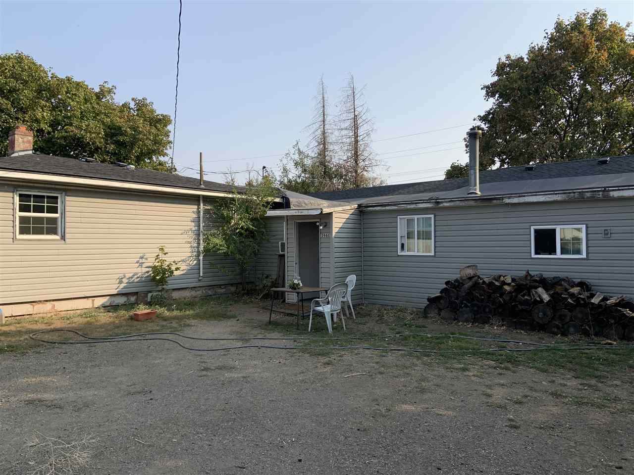 596 Easy St - Photo 1