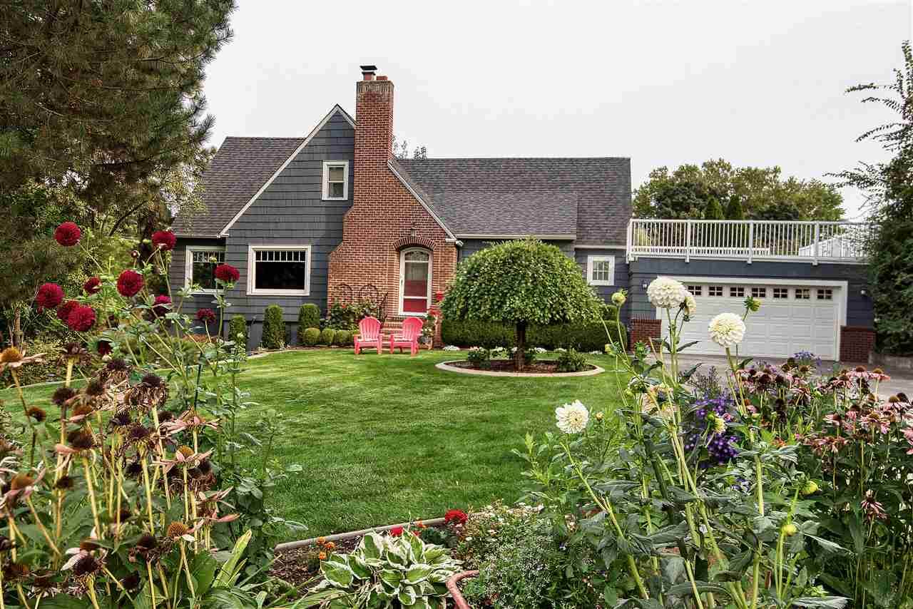 1116 Summit Blvd - Photo 1
