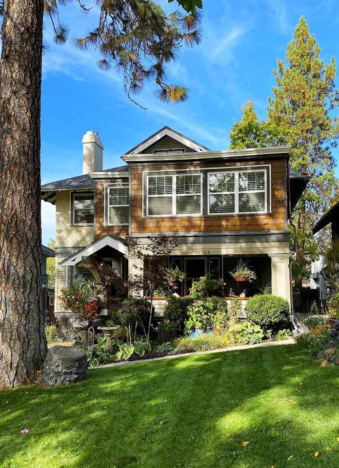 1124 8th Ave - Photo 1