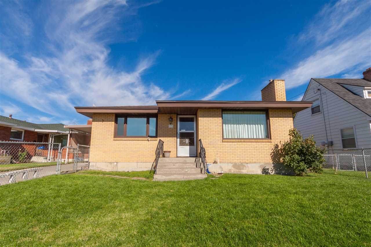 619 Liberty Ave - Photo 1
