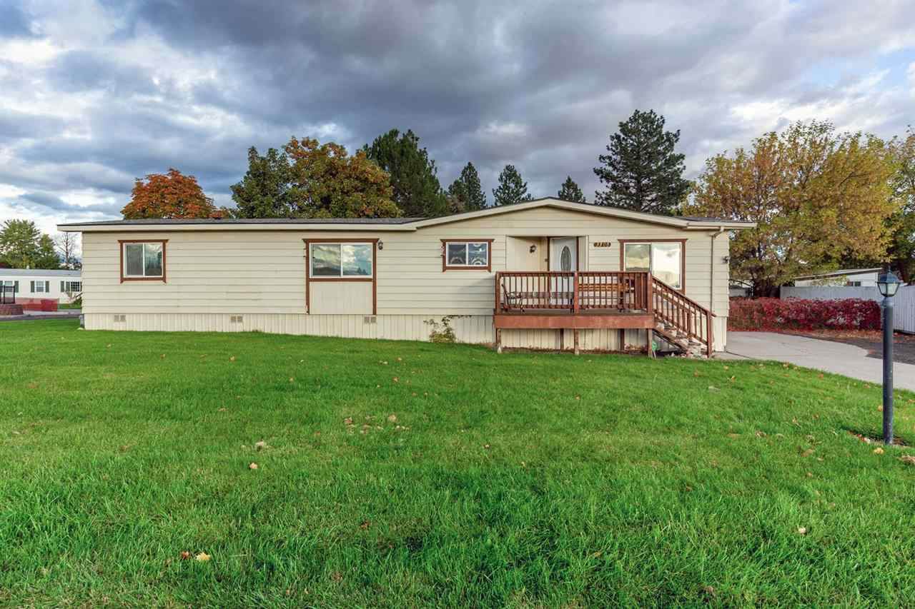 3306 E 4th Ct - Photo 1