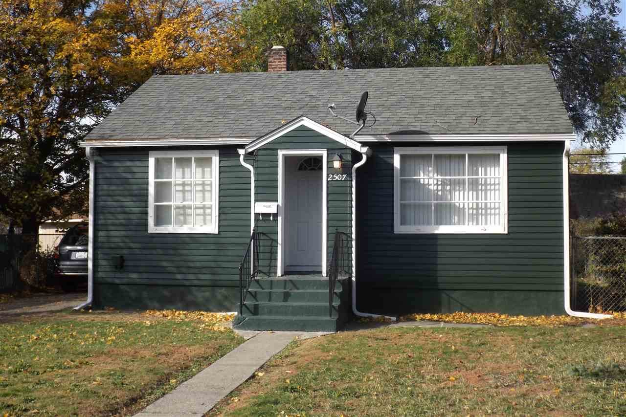 2507 Perry St - Photo 1