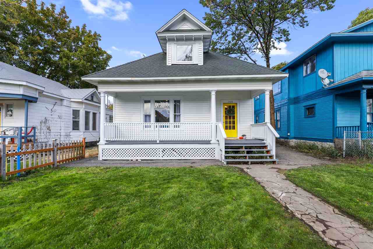 2406 Dean Ave - Photo 1