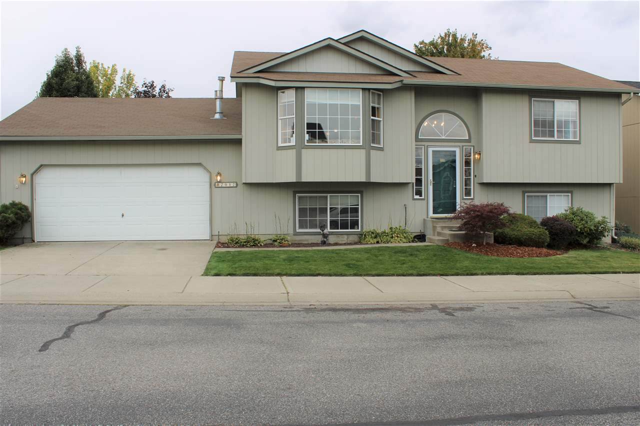 2017 Hodges Ln - Photo 1