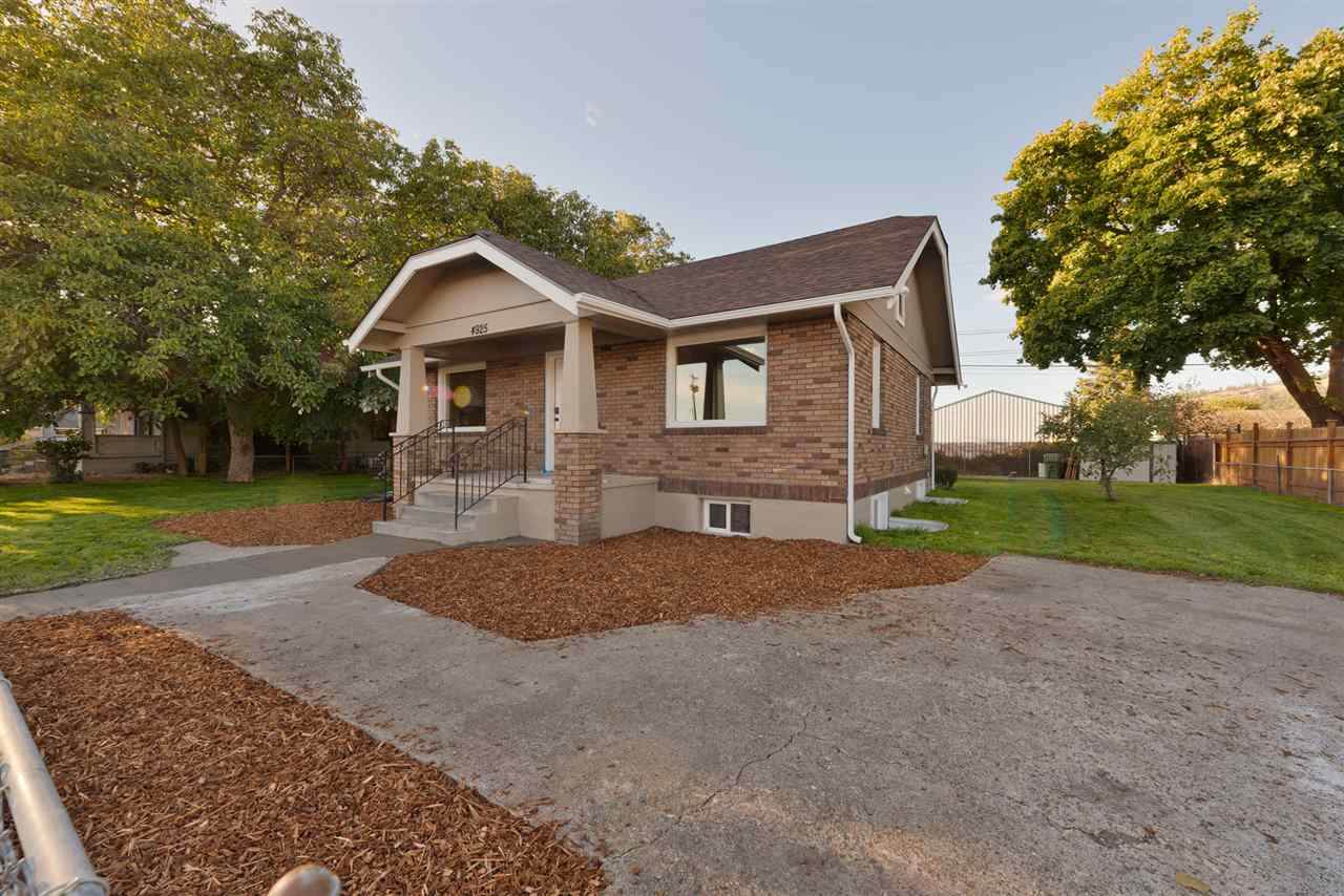 4925 Commerce Ave - Photo 1