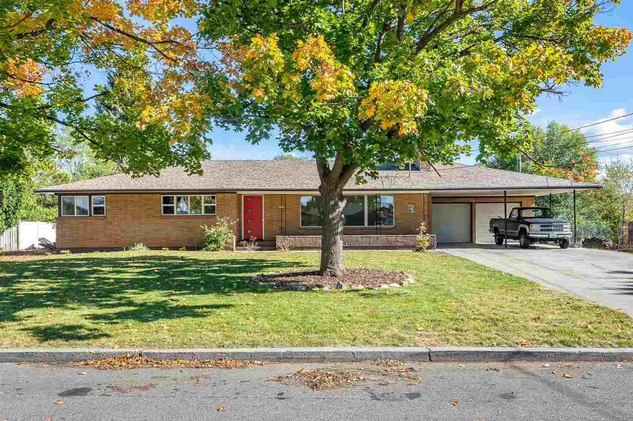 912 Burns Rd - Photo 1