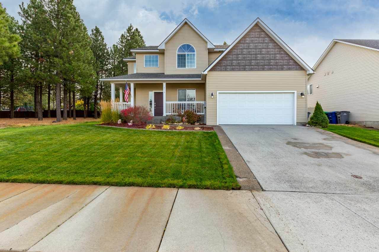 7715 Parway Ln - Photo 1