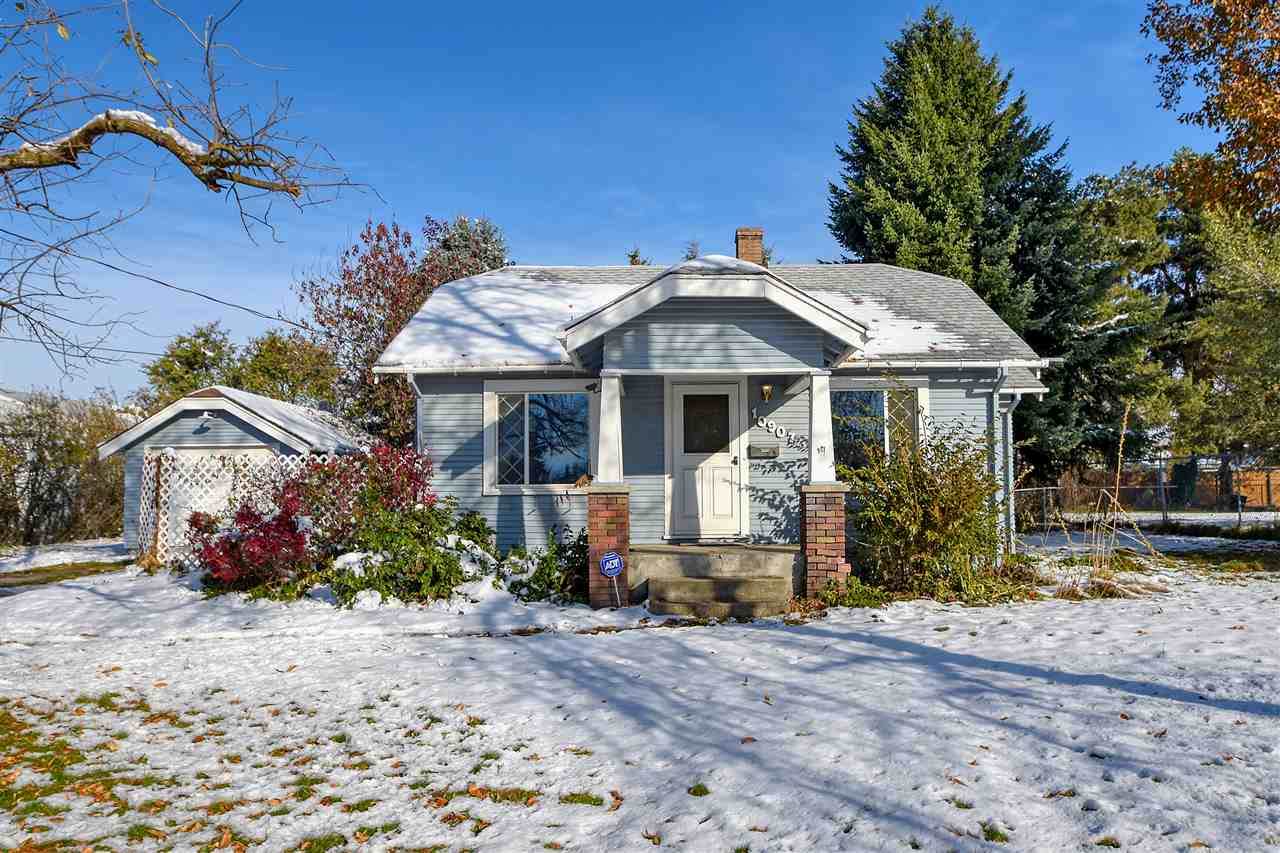 10907 Broadway Ave - Photo 1