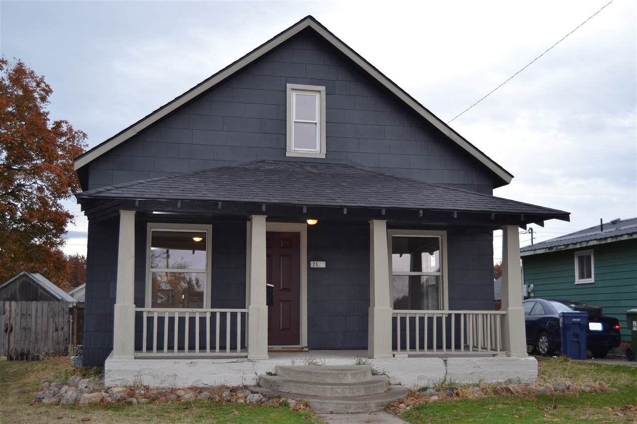 2527 Sanson Ave - Photo 1