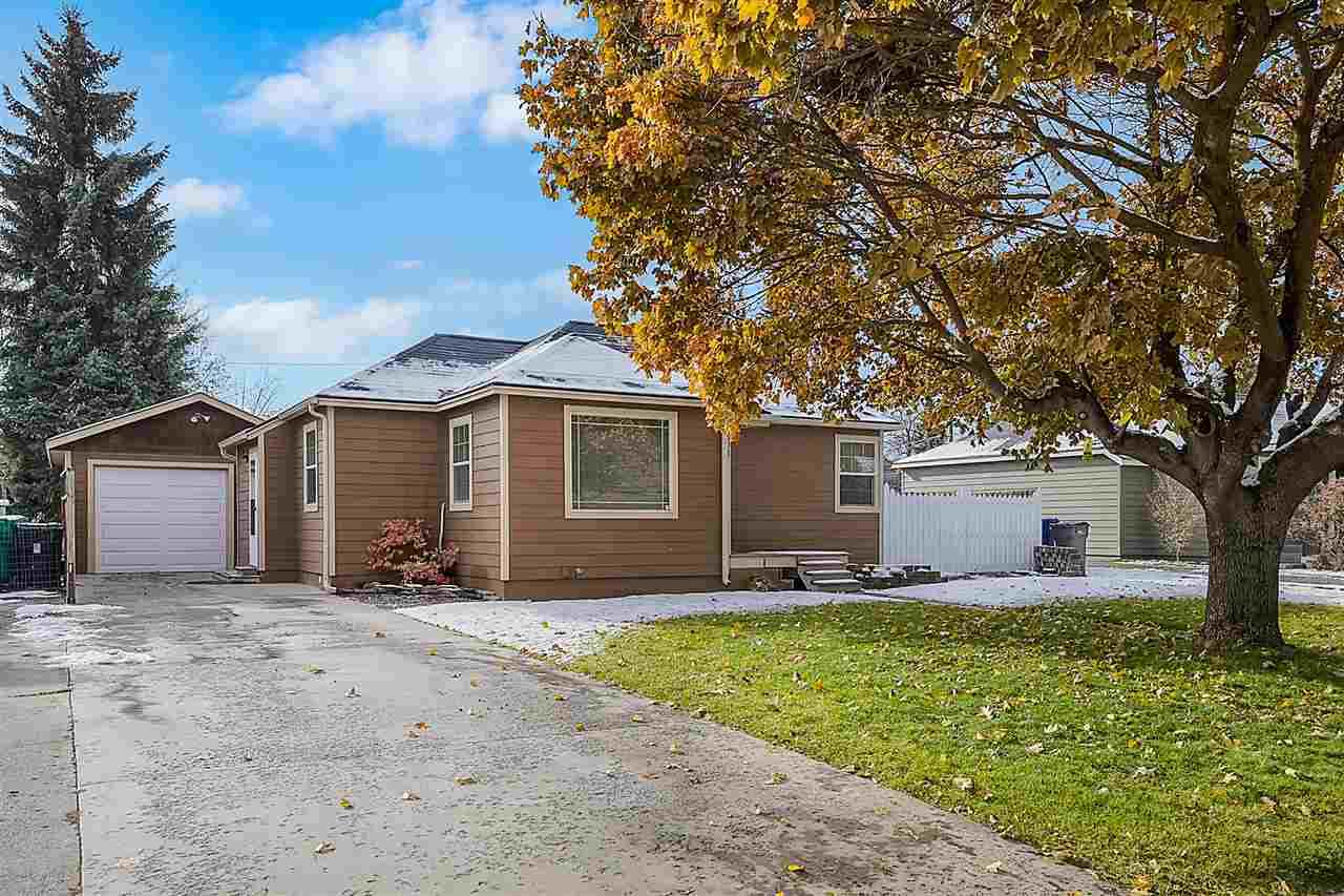508 Elm St - Photo 1