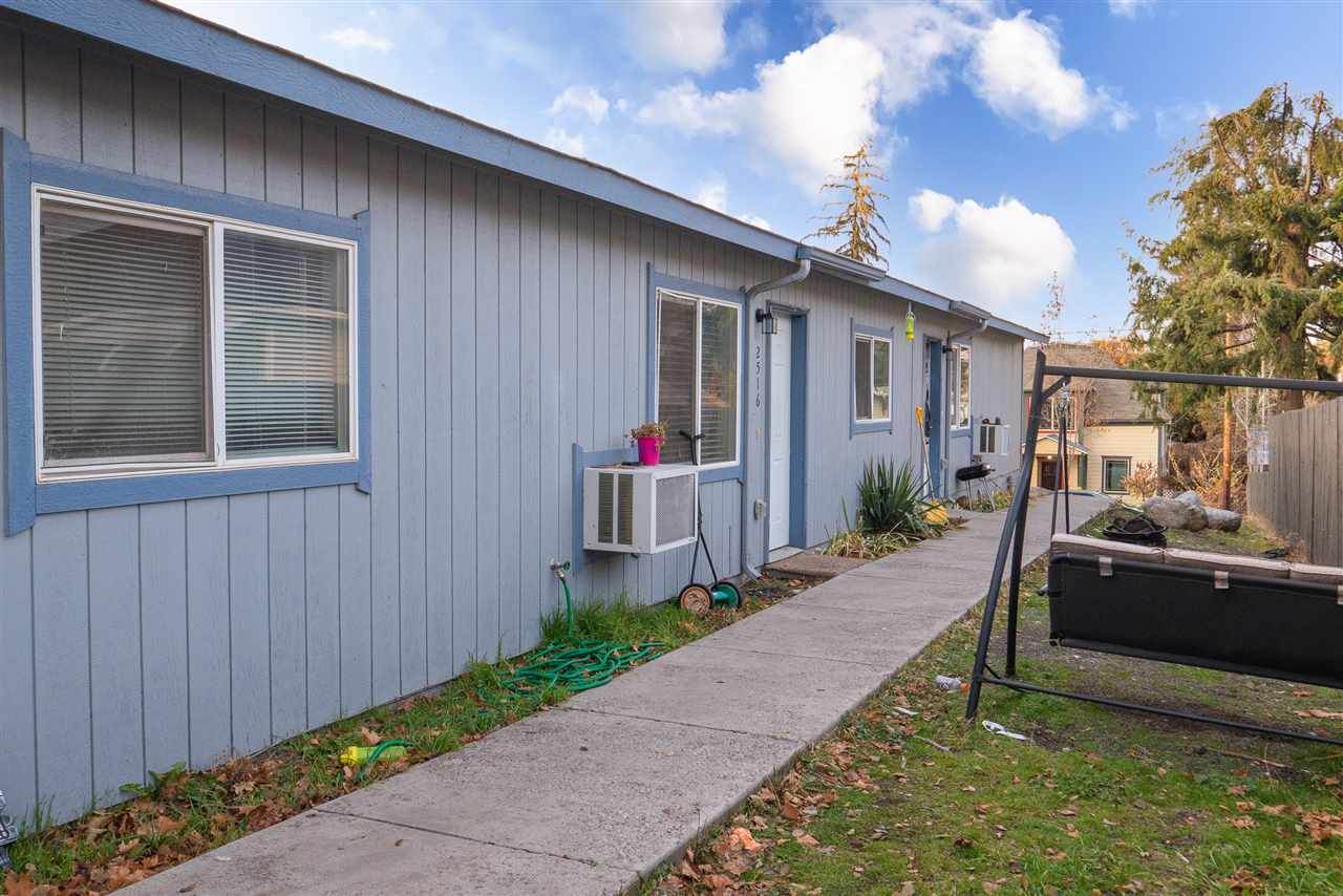 2514 Hartson Ave - Photo 1
