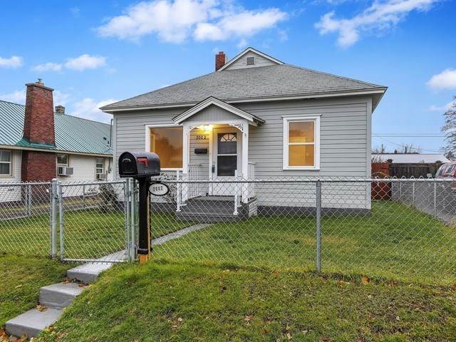 2002 Hoffman Ave - Photo 1