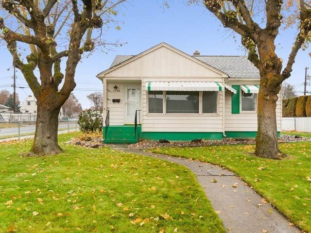 1748 Nelson St - Photo 1