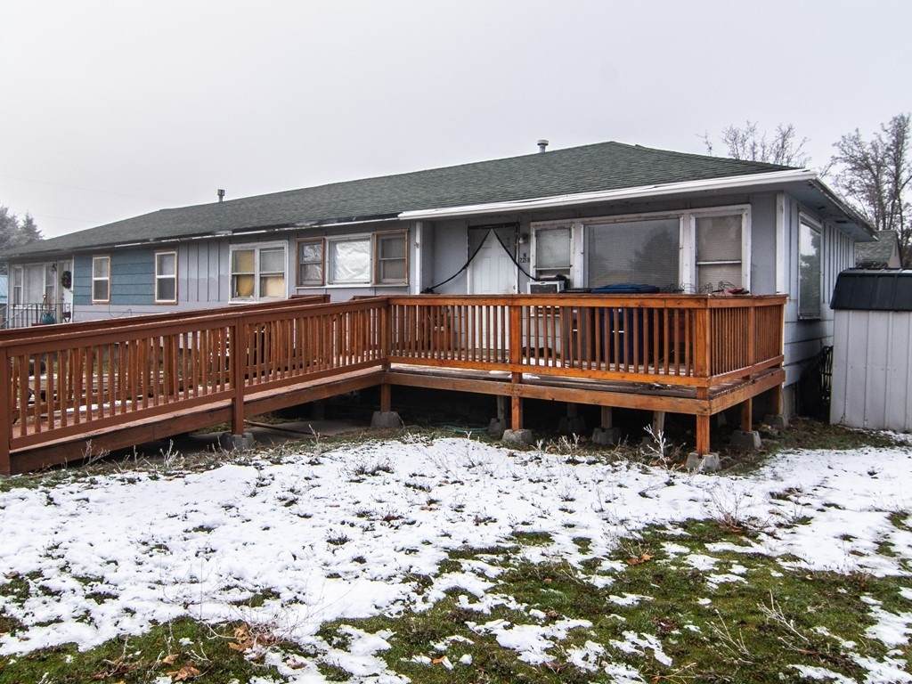 221 Broad St - Photo 1