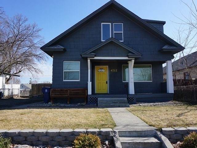 4712 Lee St - Photo 1