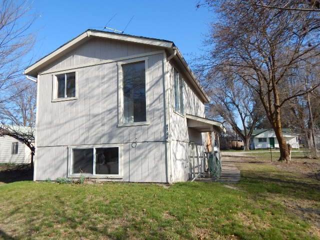 704 Lincoln Ave - Photo 1