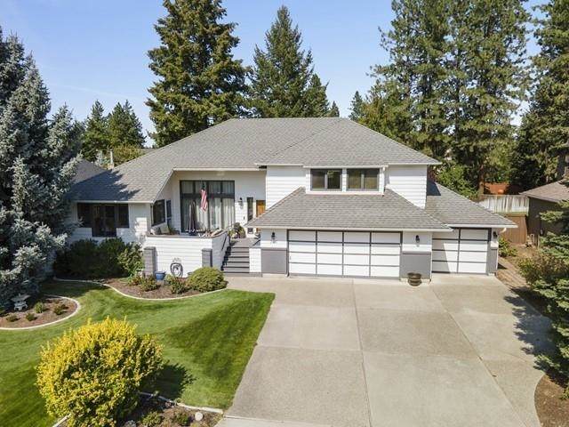 326 Center St - Photo 1