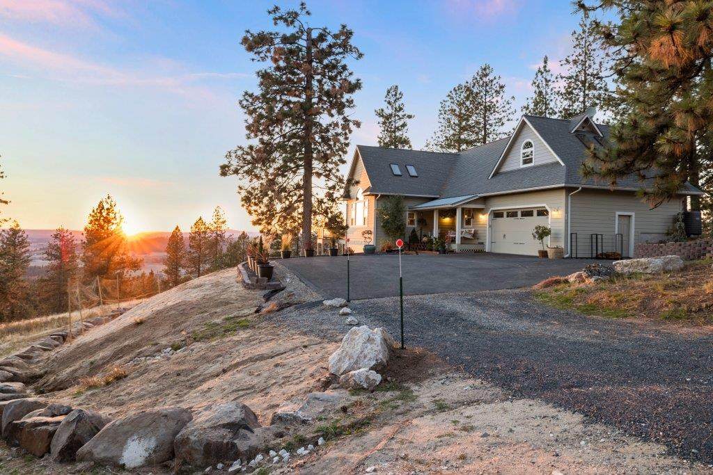 15709 Ridgecrest Ln - Photo 1