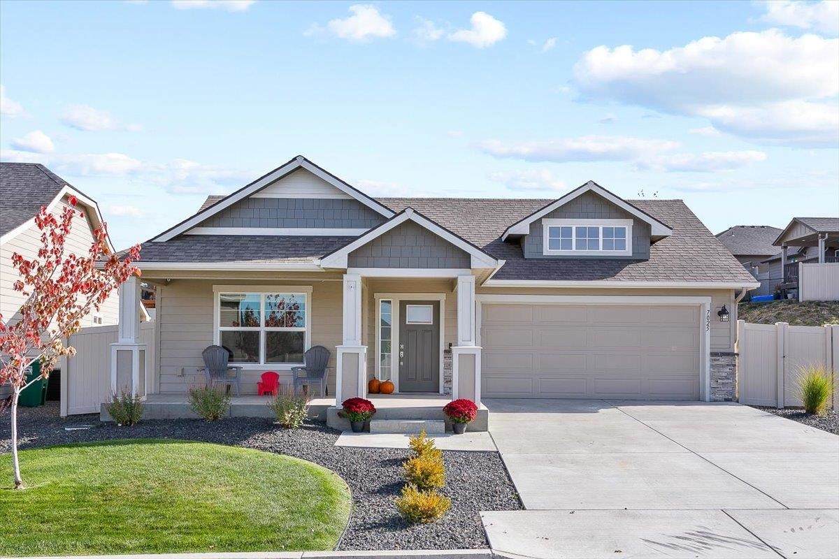 7025 Pheasant Ridge Dr - Photo 1