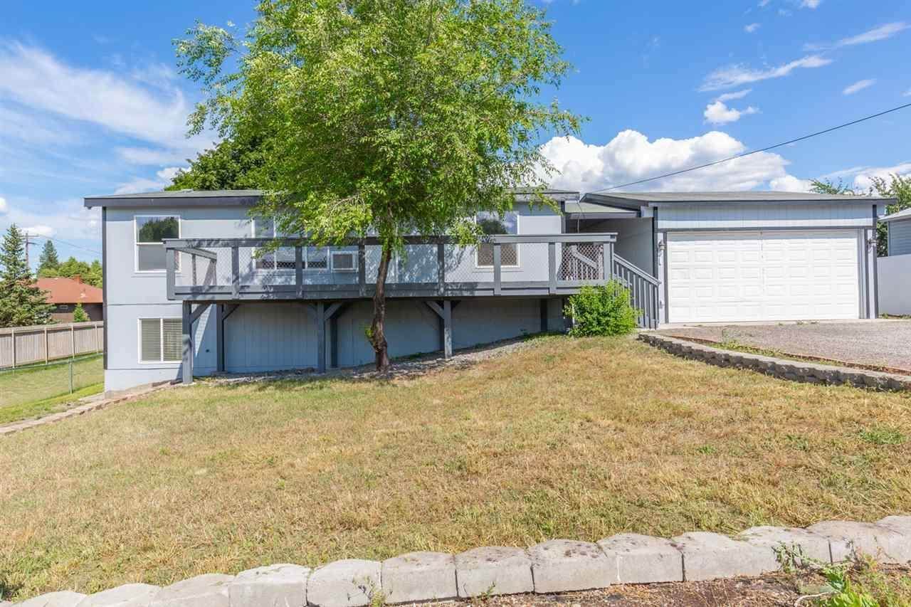 413 Raymond Ln - Photo 1
