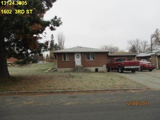 1602 3rd St - Photo 1