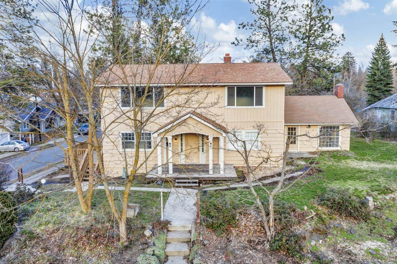 1603 Grand Blvd - Photo 1