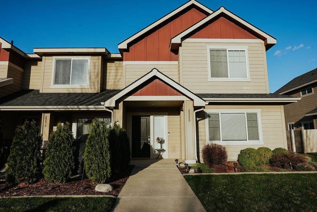 2280 Country Vista Blvd - Photo 1