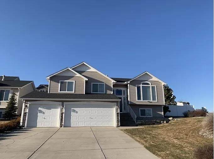 8718 Vista Park Dr - Photo 1
