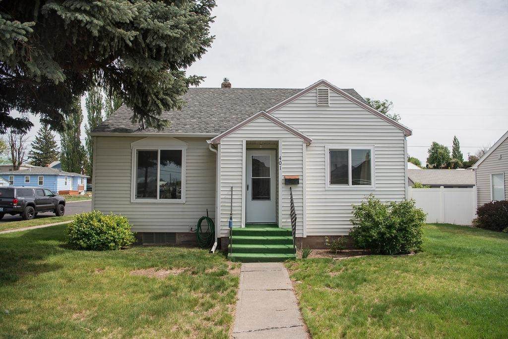 401 2nd Ave - Photo 1
