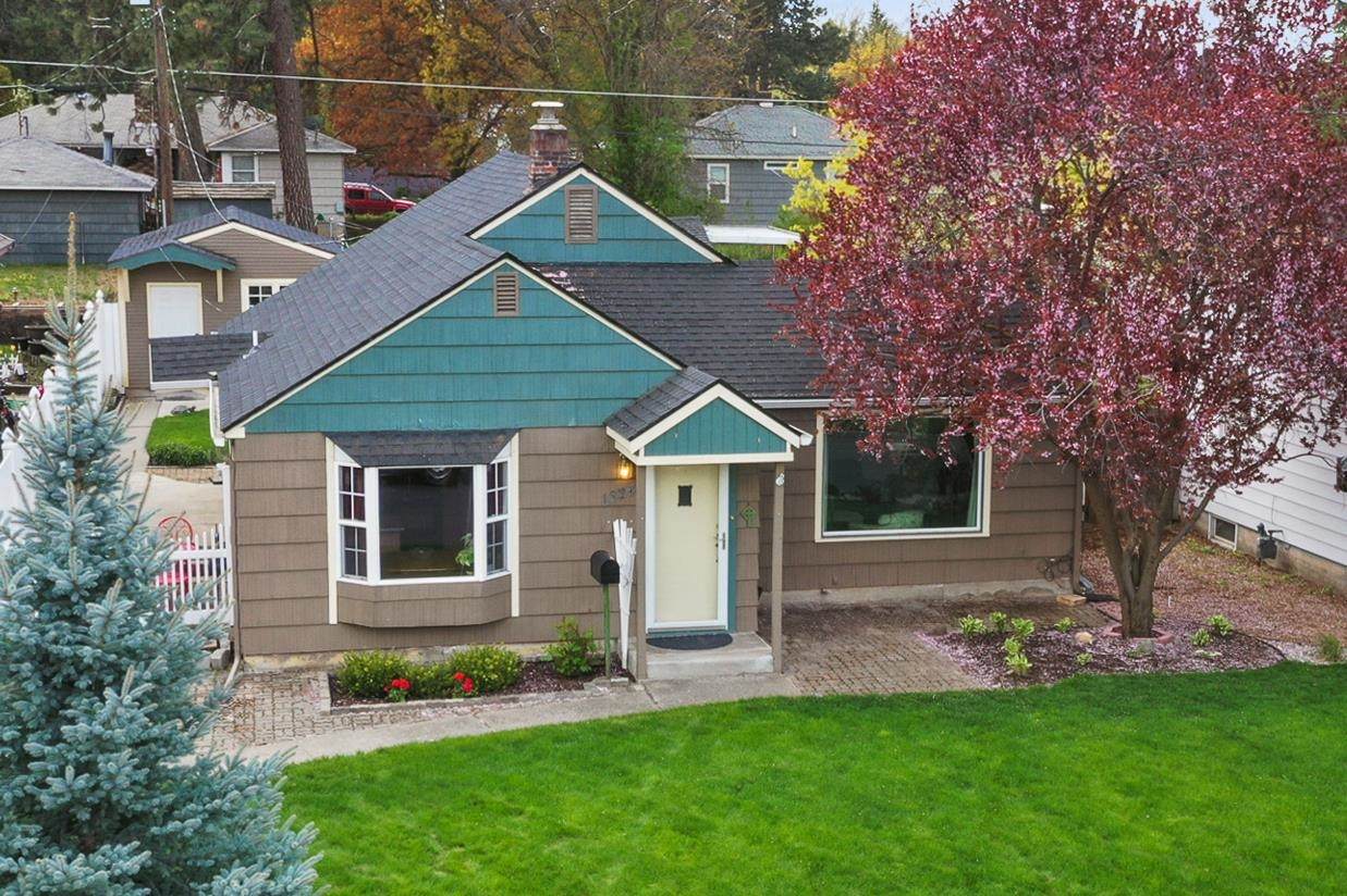 1324 39th Ave - Photo 1