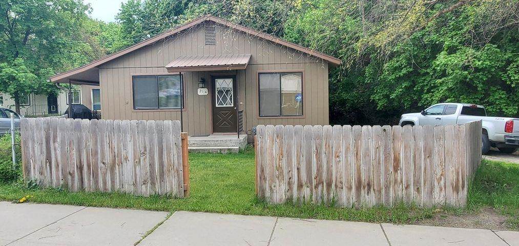 211 B W 8th Ave - Photo 1