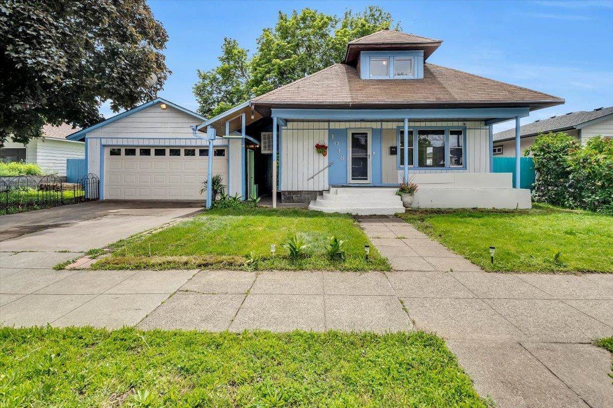 1018 Broad Ave - Photo 1