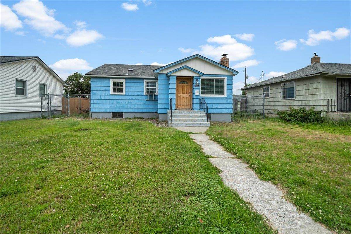 2307 Joseph Ave - Photo 1