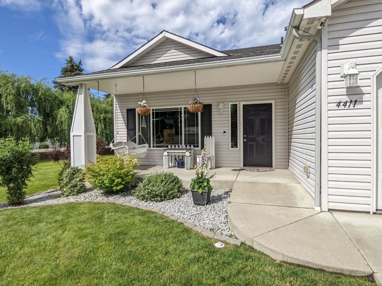 4411 Locust Ct - Photo 1