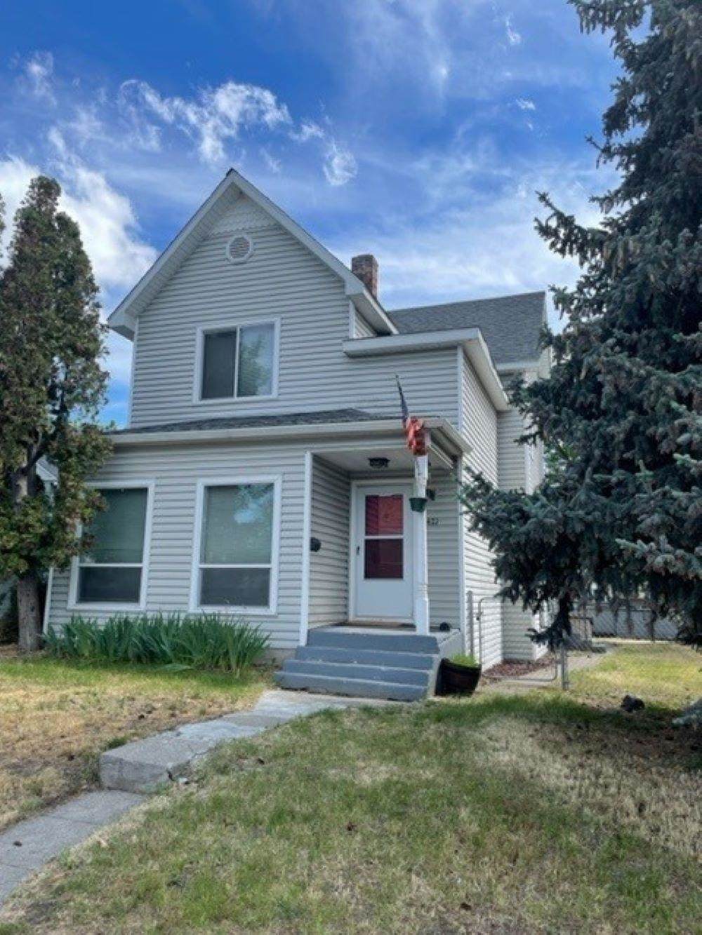421 Shannon Ave - Photo 1