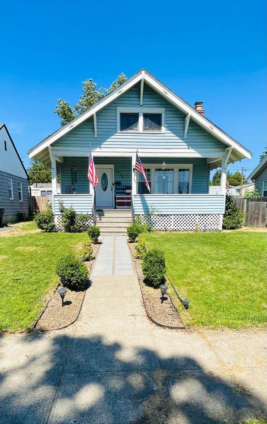 2424 Euclid Ave - Photo 1
