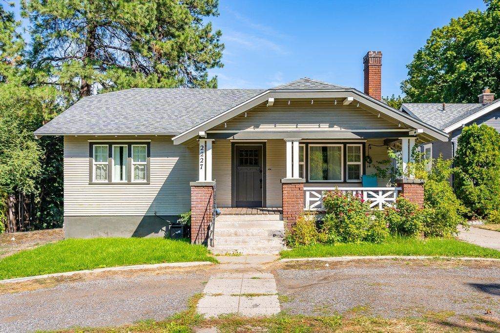 2227 Grand Blvd - Photo 1
