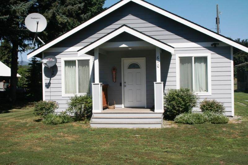 610 Clay Ave - Photo 1