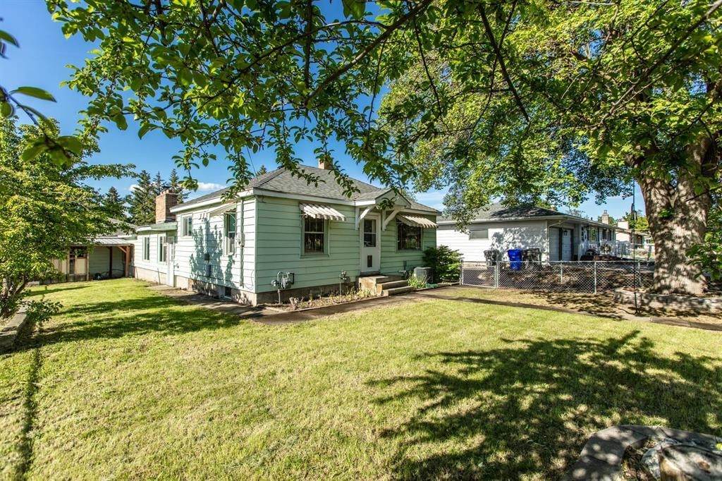 8605 Cataldo Ave - Photo 1