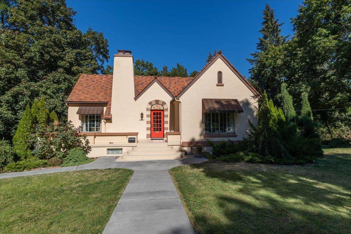 2227 17th Ave - Photo 1