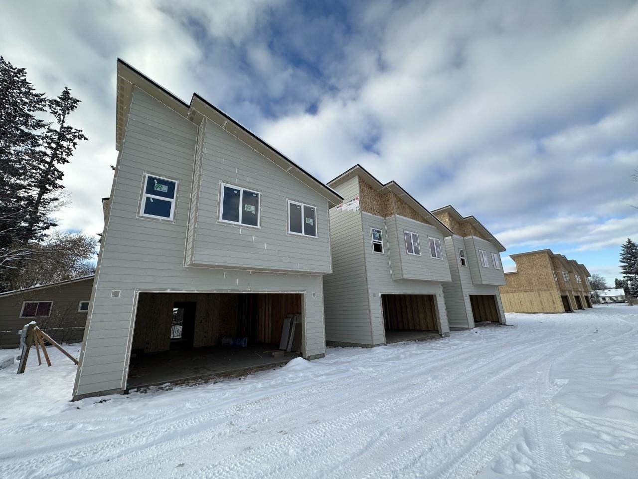 8717 Valleyway Ave - Photo 1