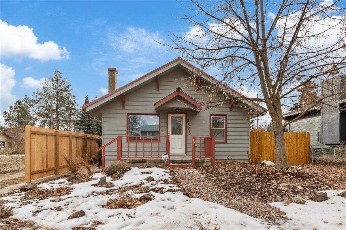 3308 34th Ave - Photo 1