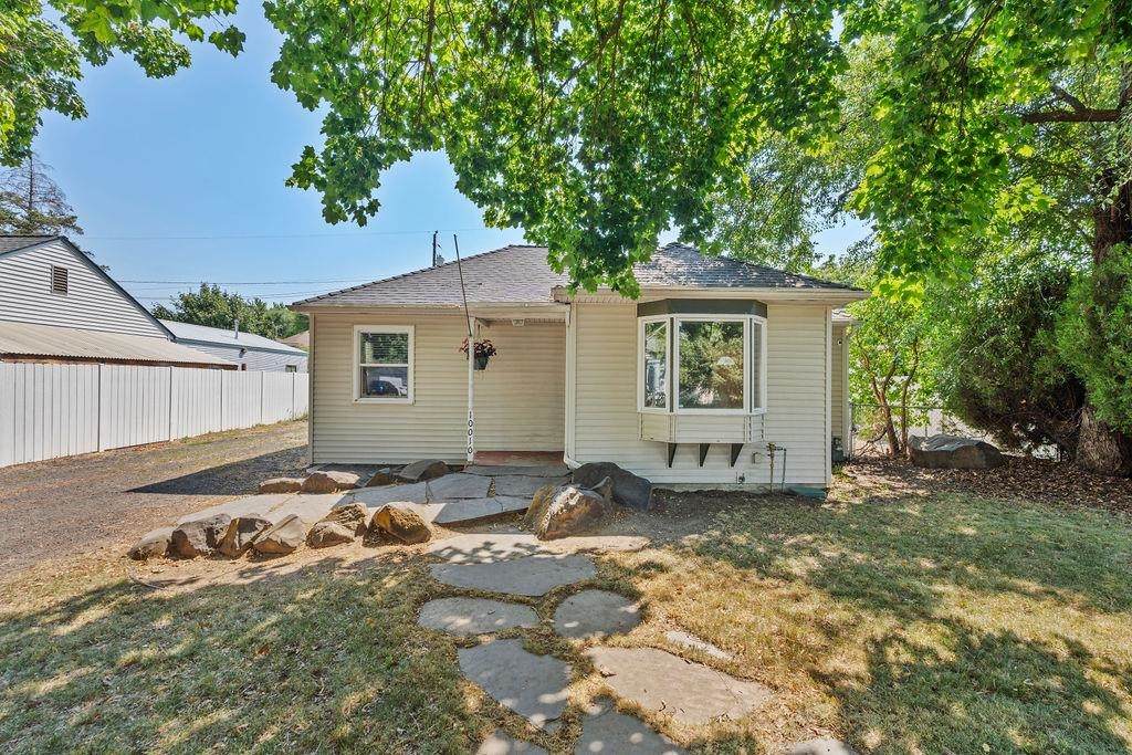 10010 Whittier St - Photo 1