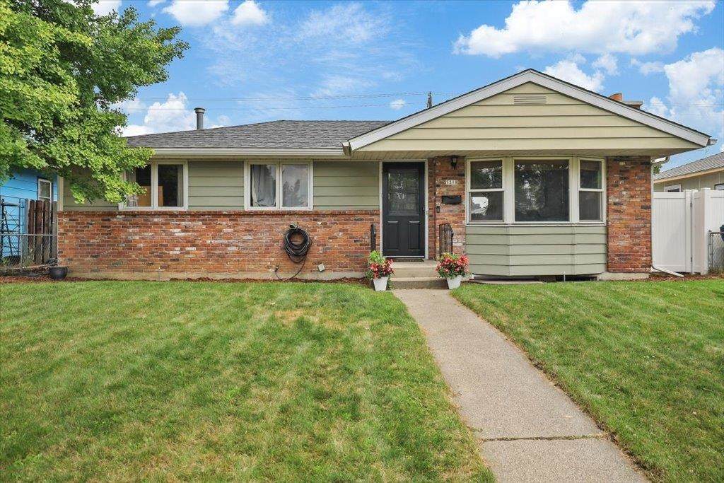 5318 Walnut St - Photo 1