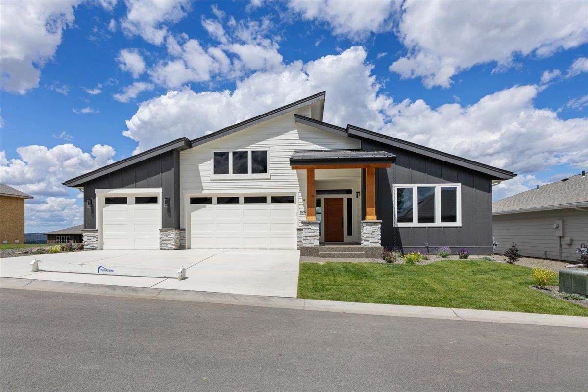 16929 16th Ln - Photo 1