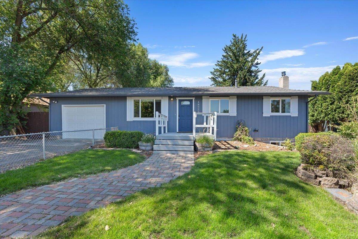 18925 Valleyway Ave - Photo 1