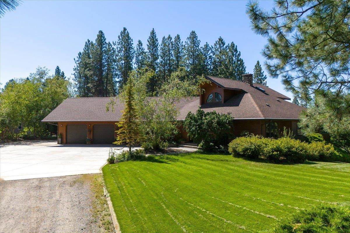 8912 Golden Hills Ln - Photo 1