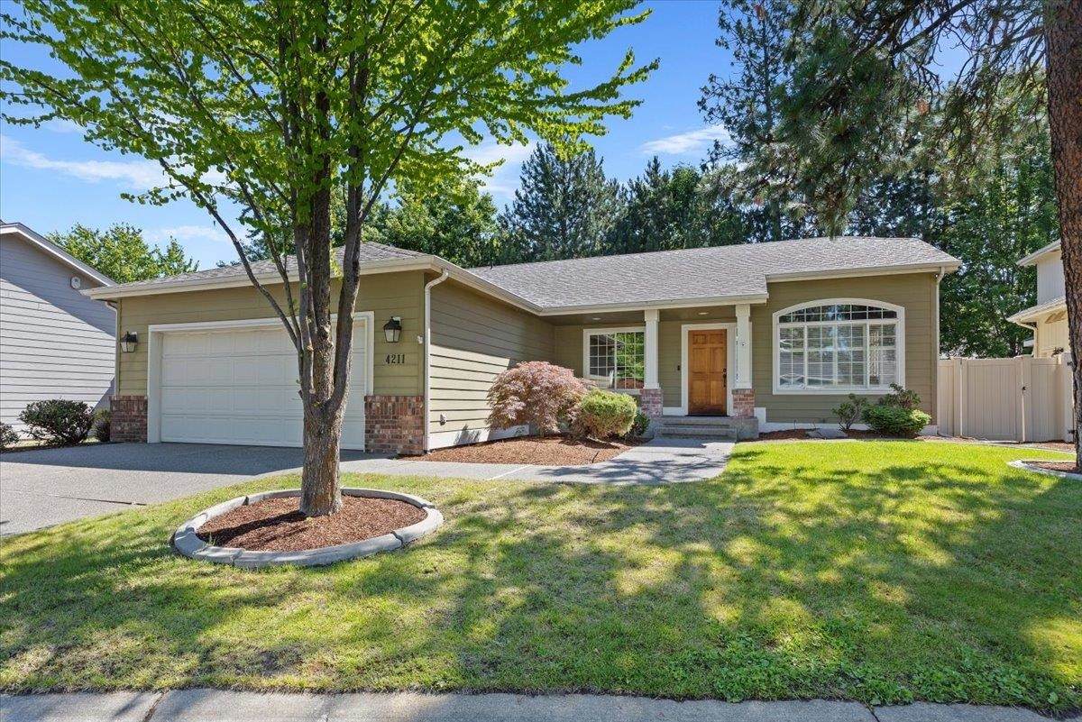 4211-4211 Greystone Ln - Photo 1